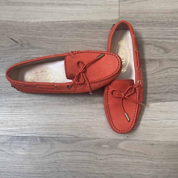 Tod’s Gommino Suede Loafers red Size 34 - Picture 3 of 11